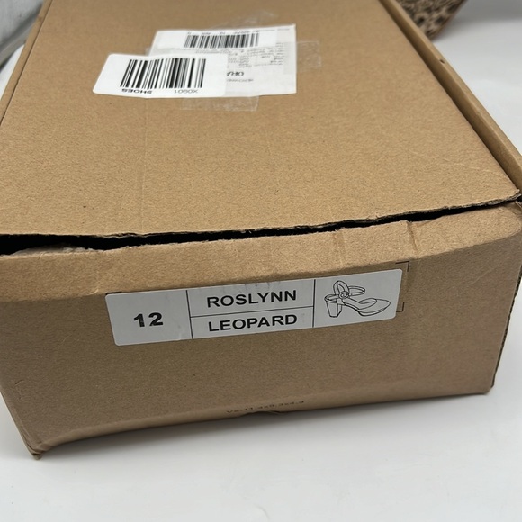 Journee Collection Roslynn Leopard Platform High Block Heel Ankle Strap 12M - Picture 14 of 15